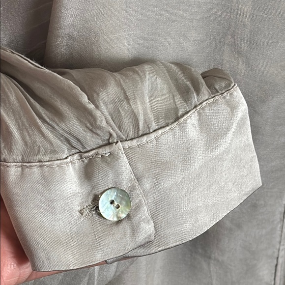 Scandal Italy One Size Sheer Long Sleeve Lightweight Elegant Women's Tan Blouse - Picture 12 of 14